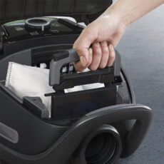 جاروبرقی 2200 وات آ ا گ مدل VX9-4-8IBX