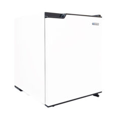 یخچال 3 فوت ایستکول مدل 2403، با ارتفاع 59، عمق 53 و پهنای 45 سانتی متر، میزان مصرف انرژی A+، دارای 2 طبقه، دارای سیستم دیفراست