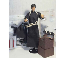 اکشن فیگور مدل بروس لی در معبد سری Bruce Lee