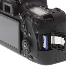 دوربین دیجیتال کانن مدل EOS 6D Mark II بدون لنز