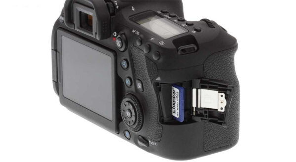 دوربین دیجیتال کانن مدل EOS 6D Mark II بدون لنز