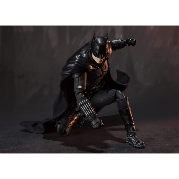 اکشن فیگور بندای مدل بتمن طرح The Batman S.H.Figuarts