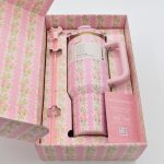 تراول ماگ استنلی مدل LoveShackFancy Holiday Quencher Limited edition گنجایش 1.18 لیتر