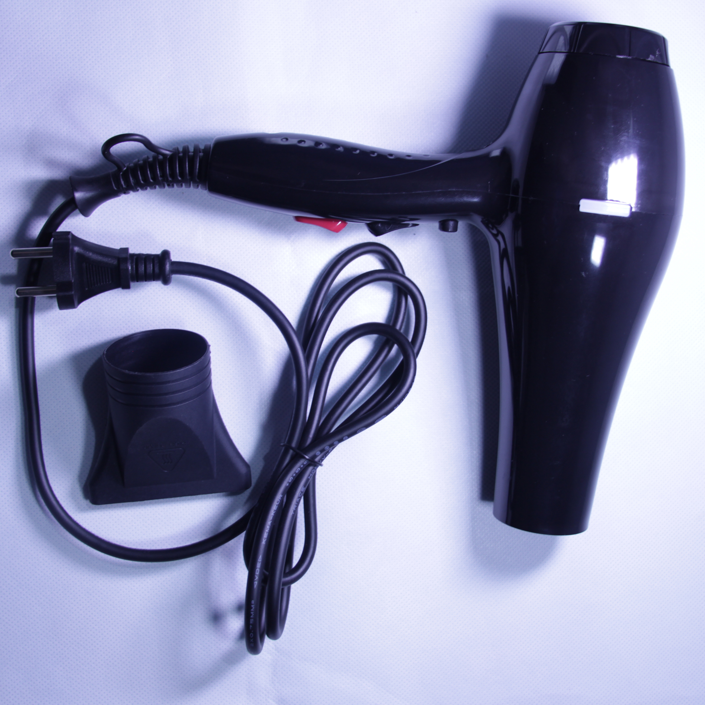 سشوار حرفه ای وی جی ار مدل PA-NE85