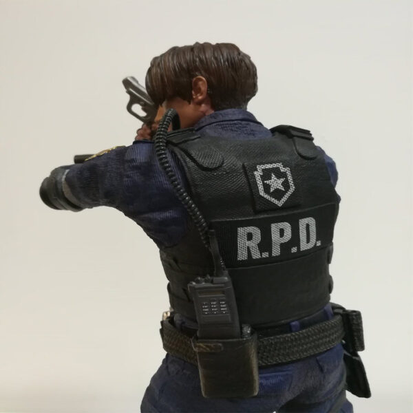 اکشن فیگور مدل Leon s. Kennedy