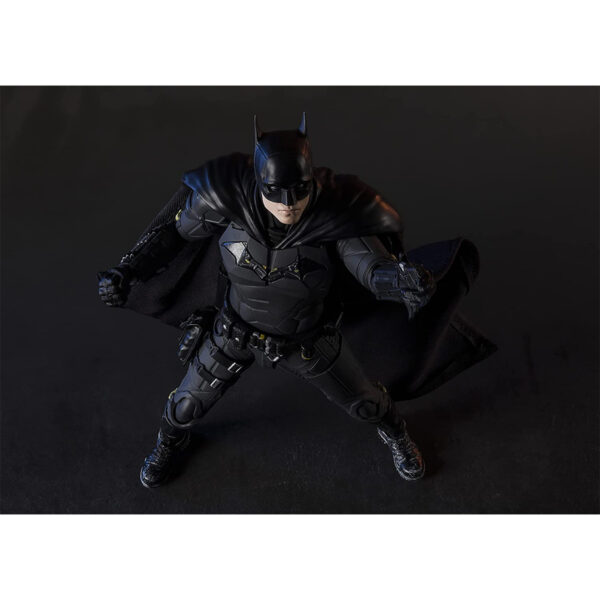اکشن فیگور بندای مدل بتمن طرح The Batman S.H.Figuarts