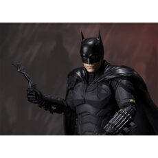 اکشن فیگور بندای مدل بتمن طرح The Batman S.H.Figuarts
