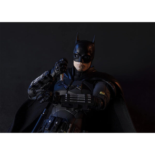 اکشن فیگور بندای مدل بتمن طرح The Batman S.H.Figuarts