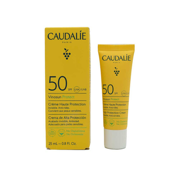 کرم ضد آفتاب بدون رنگ کدلی SPF 50 مدل Vinosun Protect 50 ‌مناسب انواع پوست‌ حجم 40 میلی‌لیتر