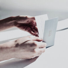 ادوپرفیوم زنانه حال خوب روزها مدل تام فورد بلک ارکید با رایحه گرم حجم 50 میلیلیتر