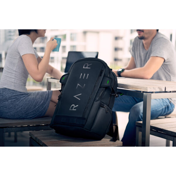 کوله‌ پشتی ریزر مدل rogue v3 مناسب برای لپ‌تاپ تا سایز 15.6 اینچ