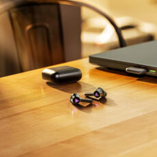 هدفون مخصوص بازی بی سیم ریزر مدل Hammerhead Pro Hyperspeed