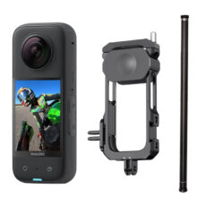 دوربین فیلم برداری ورزشی اینستا 360 مدل INSTA360 X3 به همراه لوازم جانبی