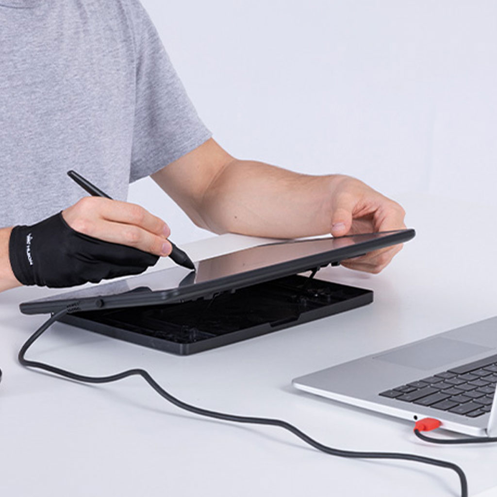 قلم نوری هوئیون مدل Kamvas 13