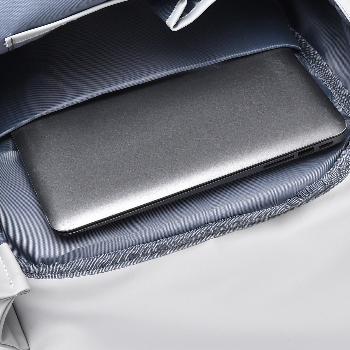 کوله پشتی لپ تاپ ویگو مدل WEGO-3773 مناسب برای لپ تاپ تا 15.6 اینچی