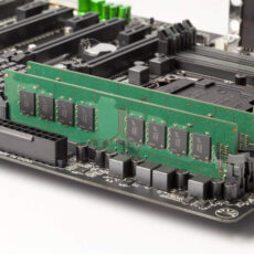 رم دسکتاپ DDR4 تک کاناله 2666  مگاهرتز کروشیال مدل CL17 ظرفیت 16 گیگابایت