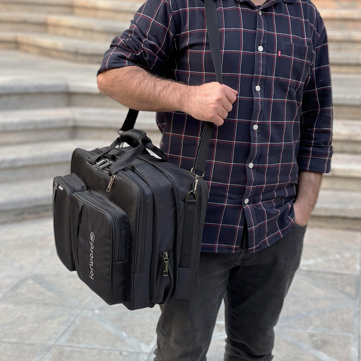 کیف لپ تاپ فوروارد مدل FCLT1081-17 مناسب برای لپ تاپ 17.3 اینچی