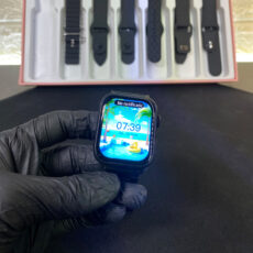 ساعت هوشمند دبلیو اِس مدل WS62 Mini دارای قابلیت های کنترل موسیقی، قابلیت مکالمه مستقیم، پشتیبانی از زبان فارسی در منو و سیستم‌عامل، قابلیت تغییر طرح ساعت یا تم , بند فلز