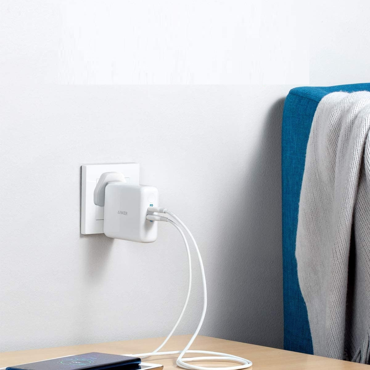 شارژر دیواری انکر مدل A1624H22