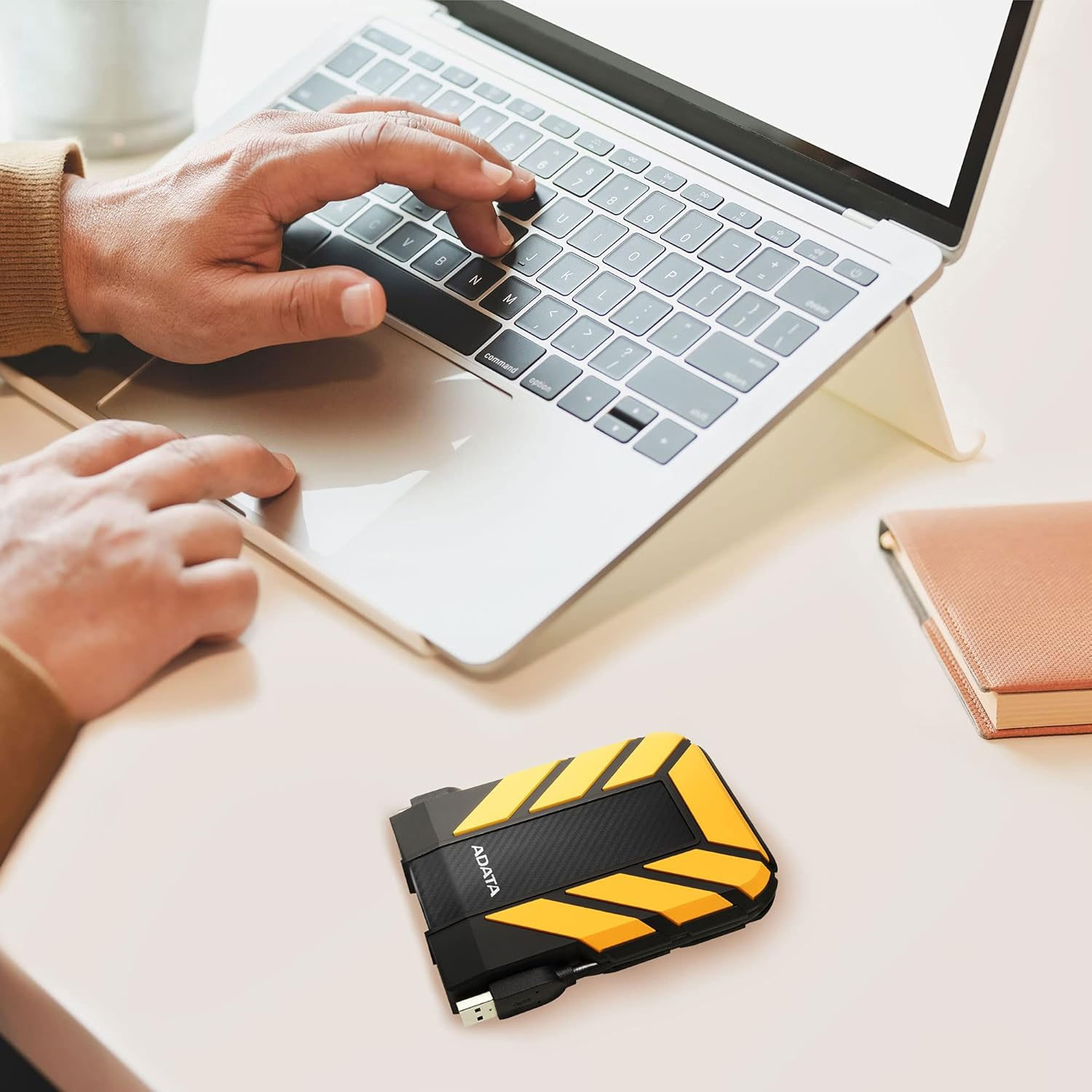 هارد اکسترنال ای دیتا مدل HD710 Pro ظرفیت یک ترابایت دارای رابط USB Type-A 3.0