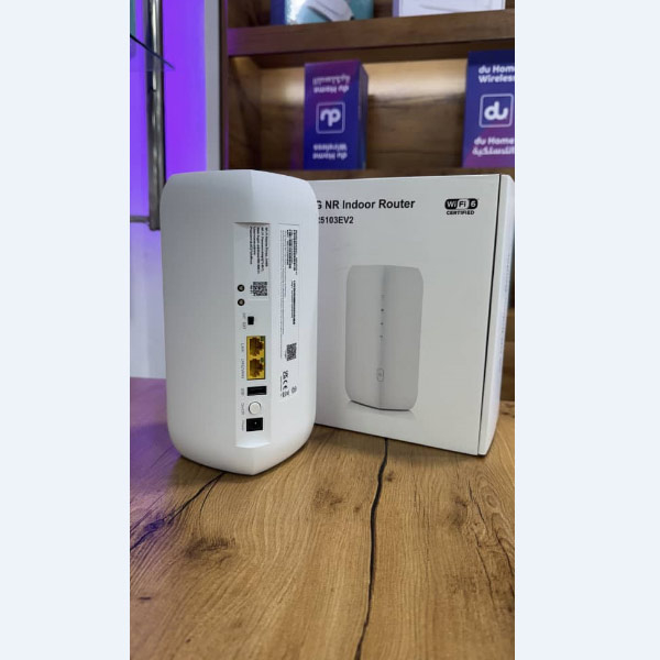 مودم 4G/5G/TD-LTE سرکام مدل  WIFI6 NR5103EV2