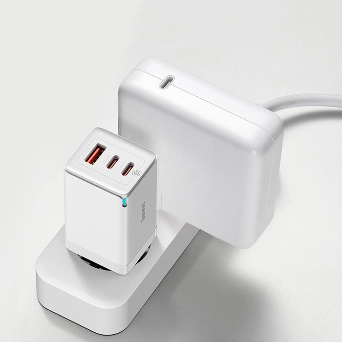 شارژر دیواری 65 وات باسئوس مدل GaN5 Pro Fast Charger به همراه کابل USB-C