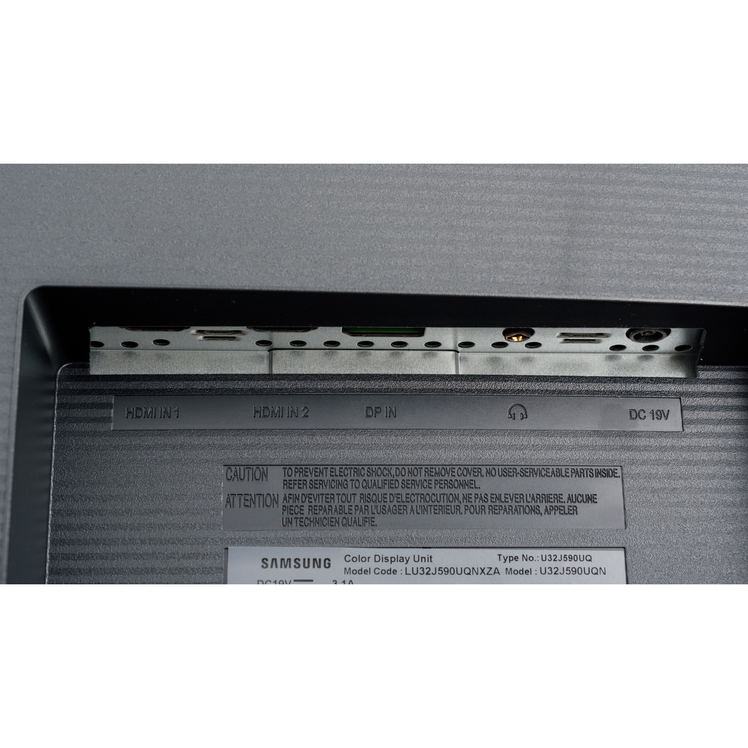 مانیتور سامسونگ مدل U32J590-4K سایز 32 اینچ