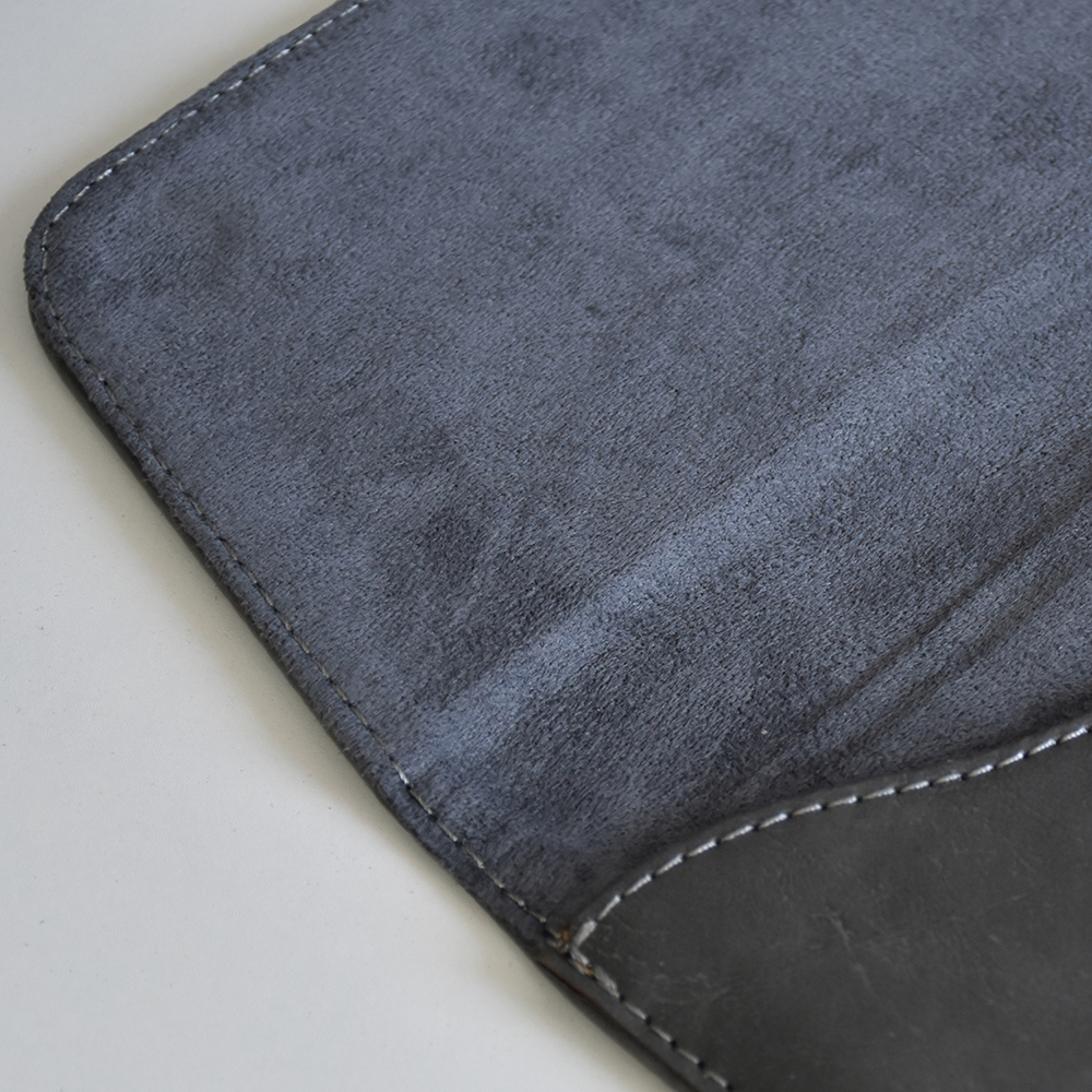 کاور لپ تاپ پِروین مدل LC-31 مناسب برای لپ تاپ 13 اینچی