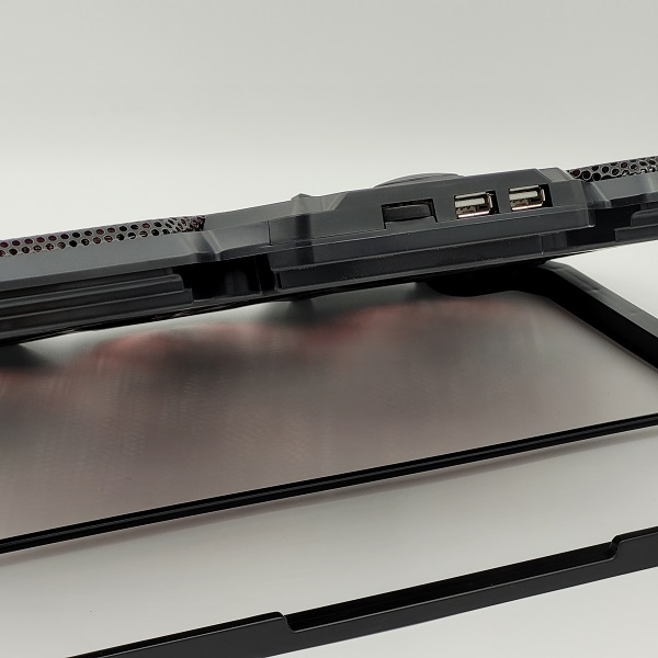 پایه خنک کننده لپ تاپ ایلون مدل N706