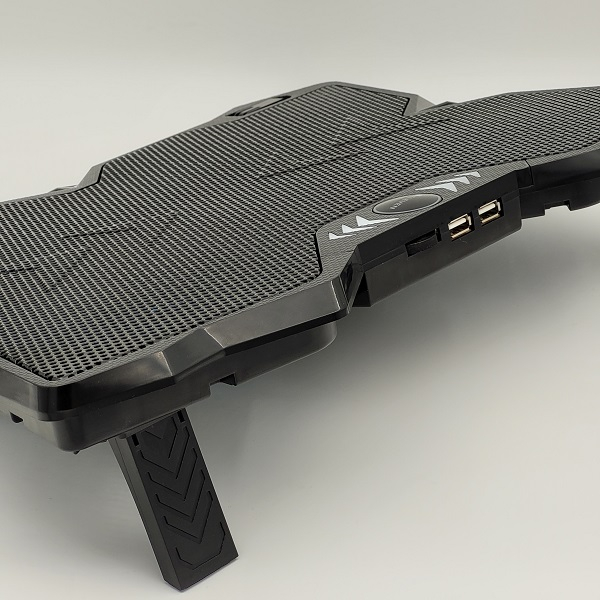 پایه خنک کننده لپ تاپ ایلون مدل N704