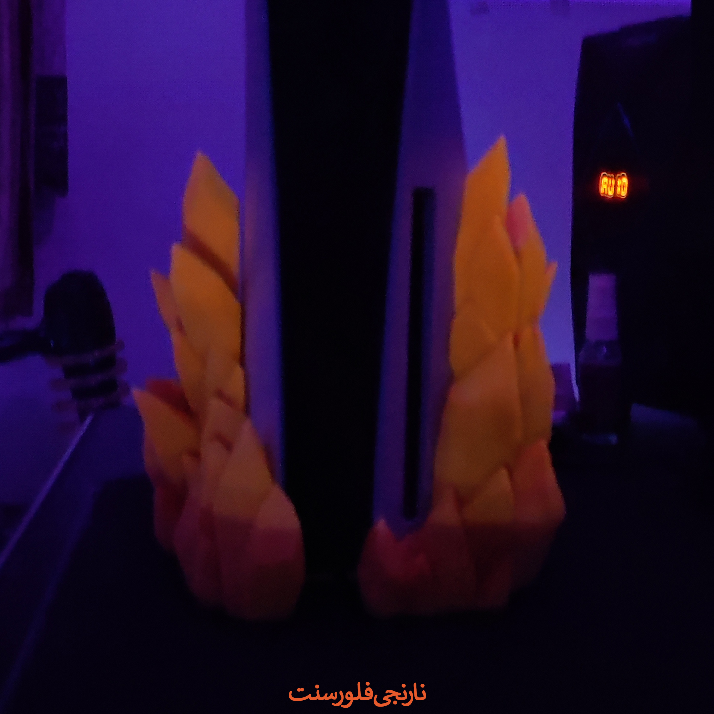 پایه پلی استیشن 5 طرح کریستال