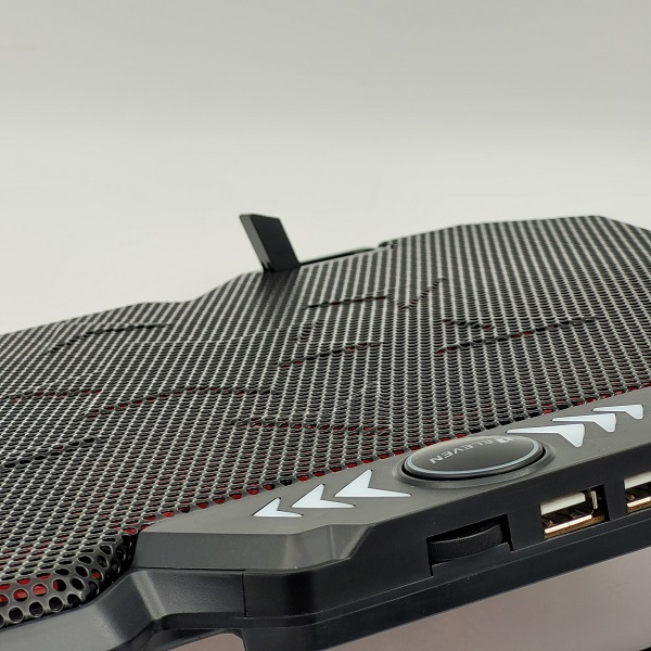 پایه خنک کننده لپ تاپ ایلون مدل N706