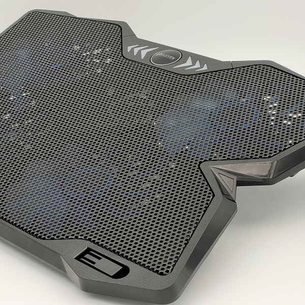 پایه خنک کننده لپ تاپ ایلون مدل N704