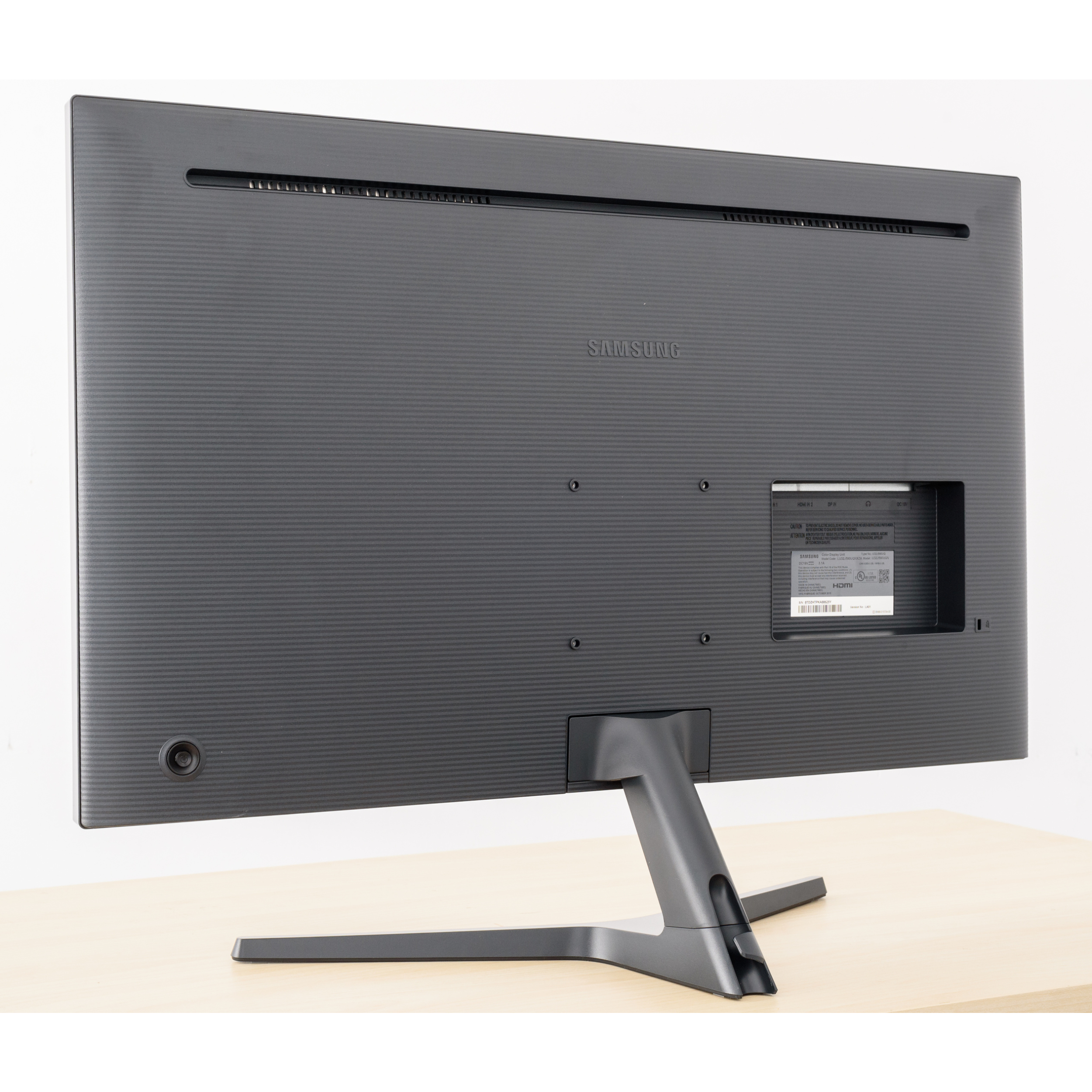 مانیتور سامسونگ مدل U32J590-4K سایز 32 اینچ