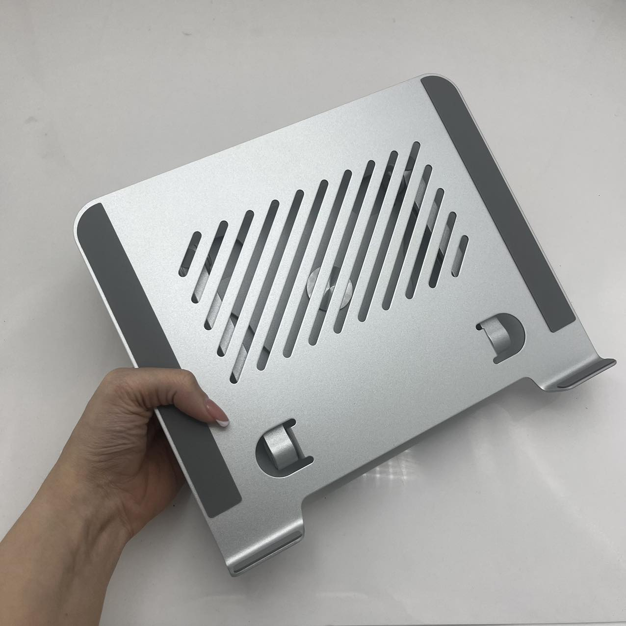 پایه نگهدارنده لپ تاپ مدل تاشو کد J25-360RO