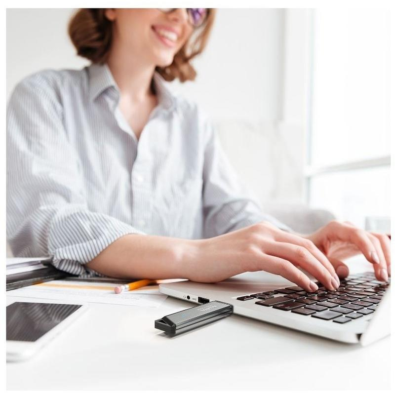 فلش مموری ای دیتا مدل UE800 ظرفیت 128 گیگابایت