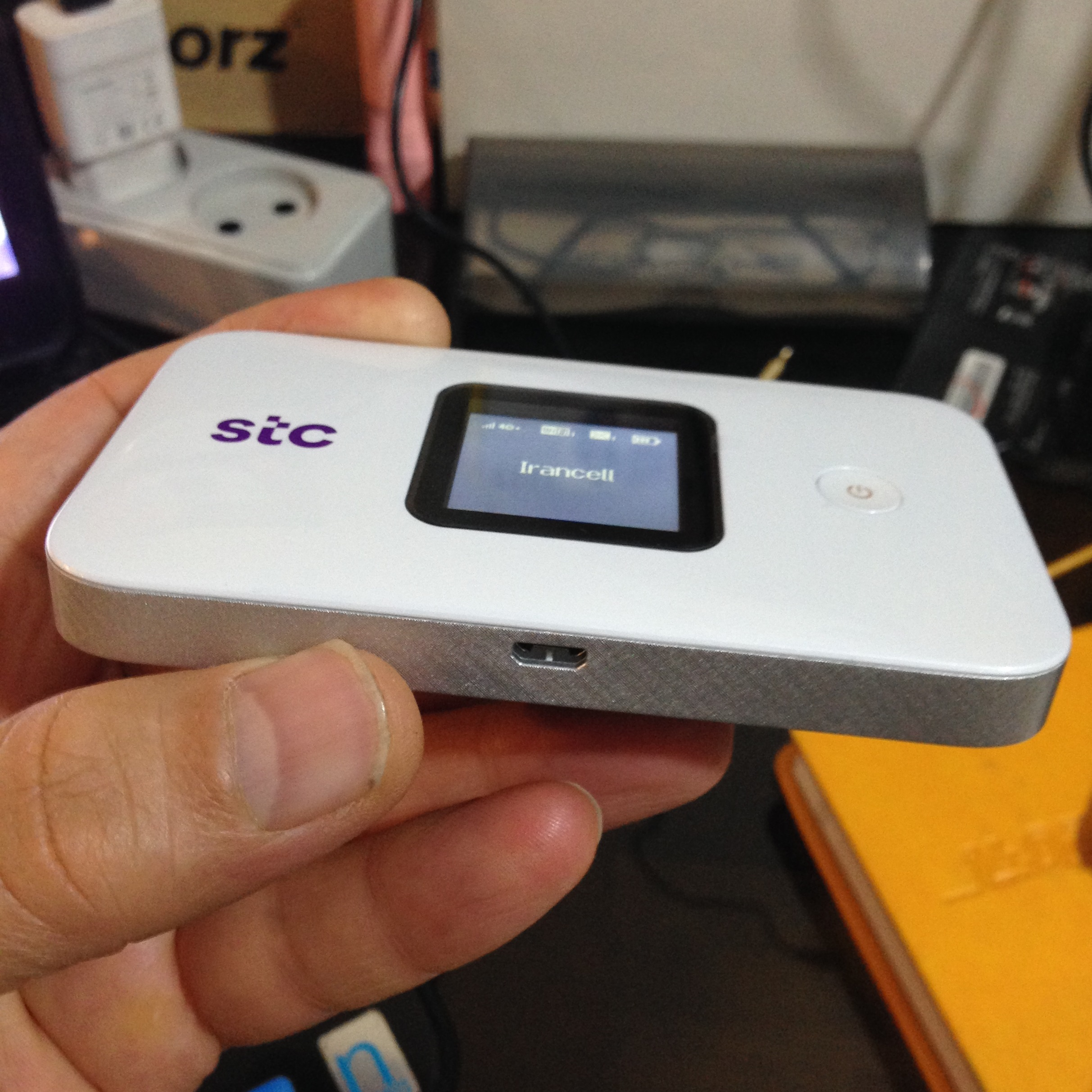 مودم 4.5G قابل حمل اس تی سی مدل E5785-330