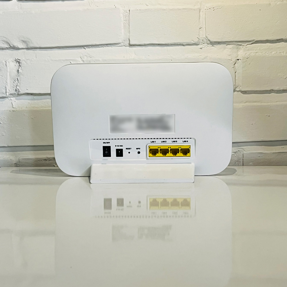 مودم TD-LTE ایرانسل مدل TF-i60 S1 به همراه سیم کارت و  100 گیگابایت اینترنت شش ماهه