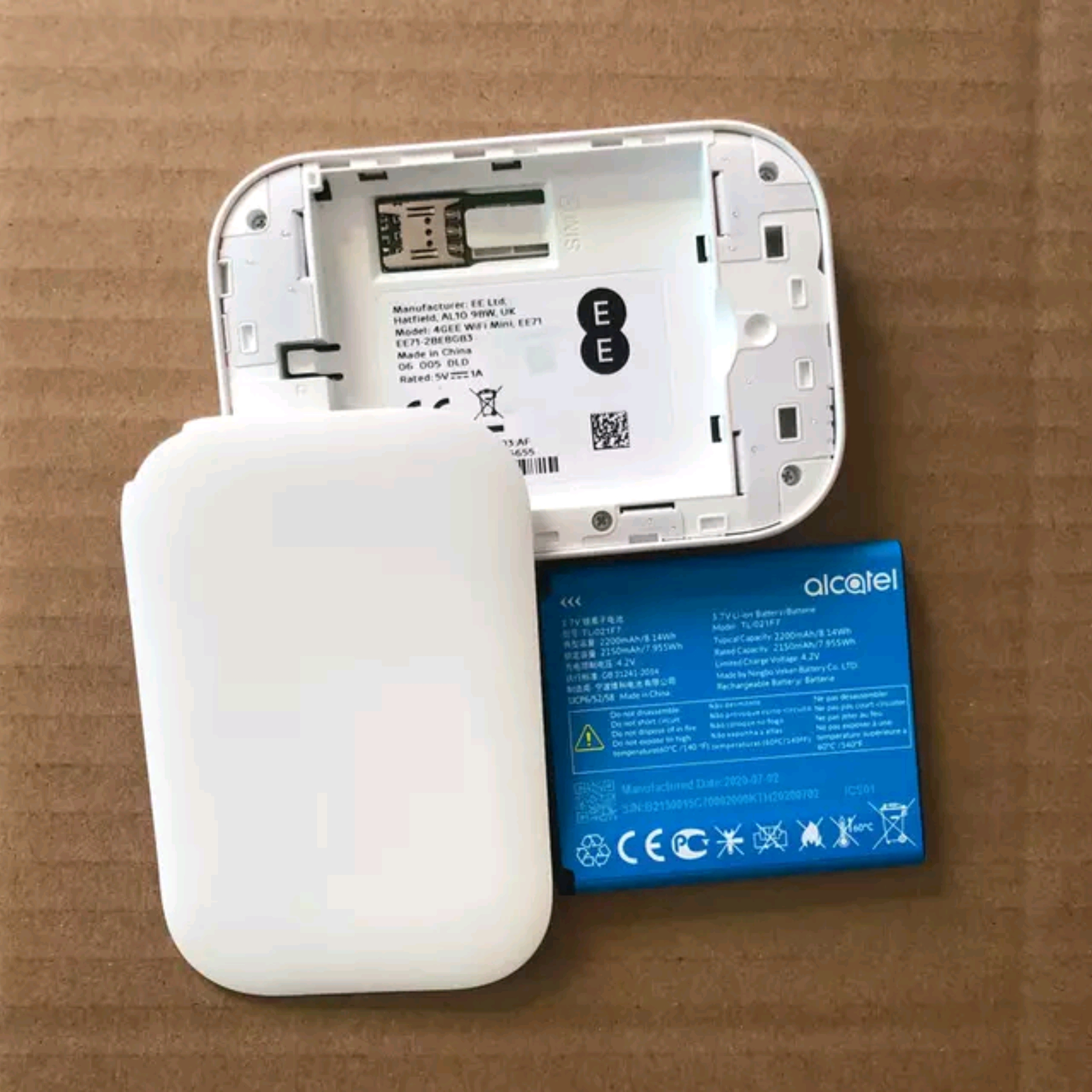 مودم 4.5G قابل حمل آلکاتل مدل EE71 New Version
