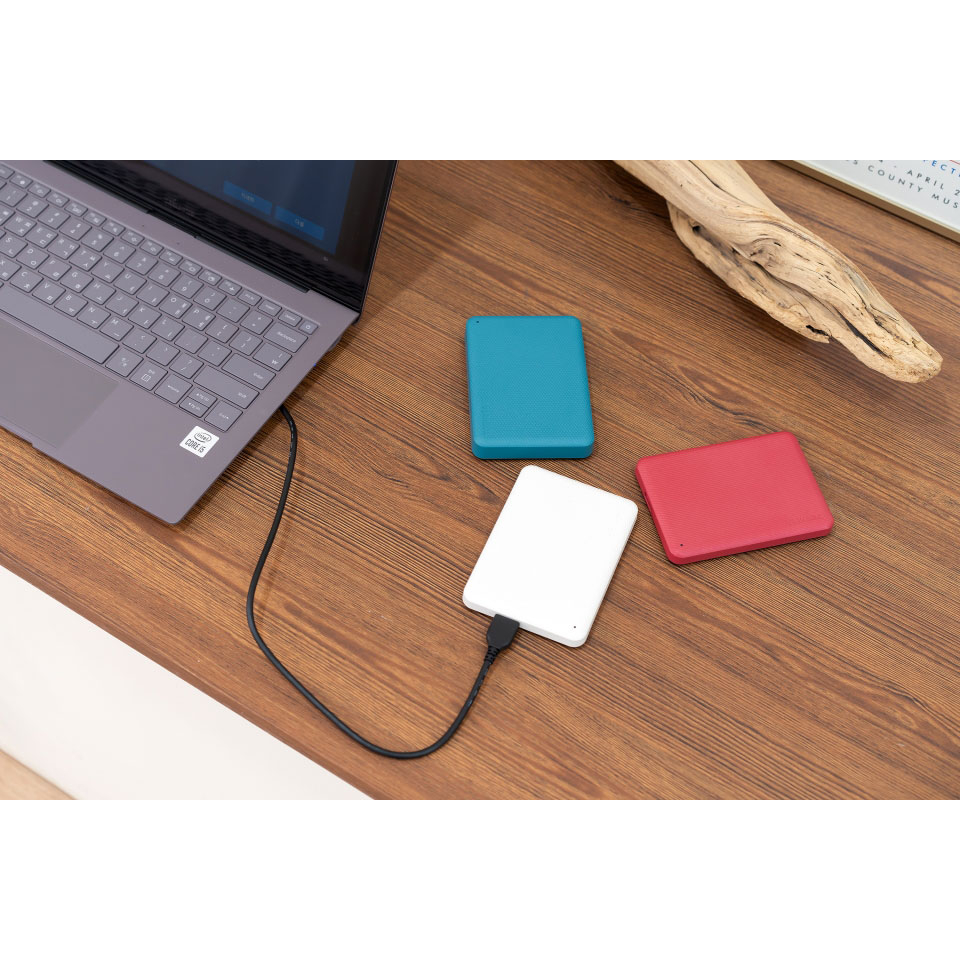 هارد اکسترنال توشیبا مدل Canvio Advance ظرفیت چهار ترابایت دارای رابط USB Type-A 3.0