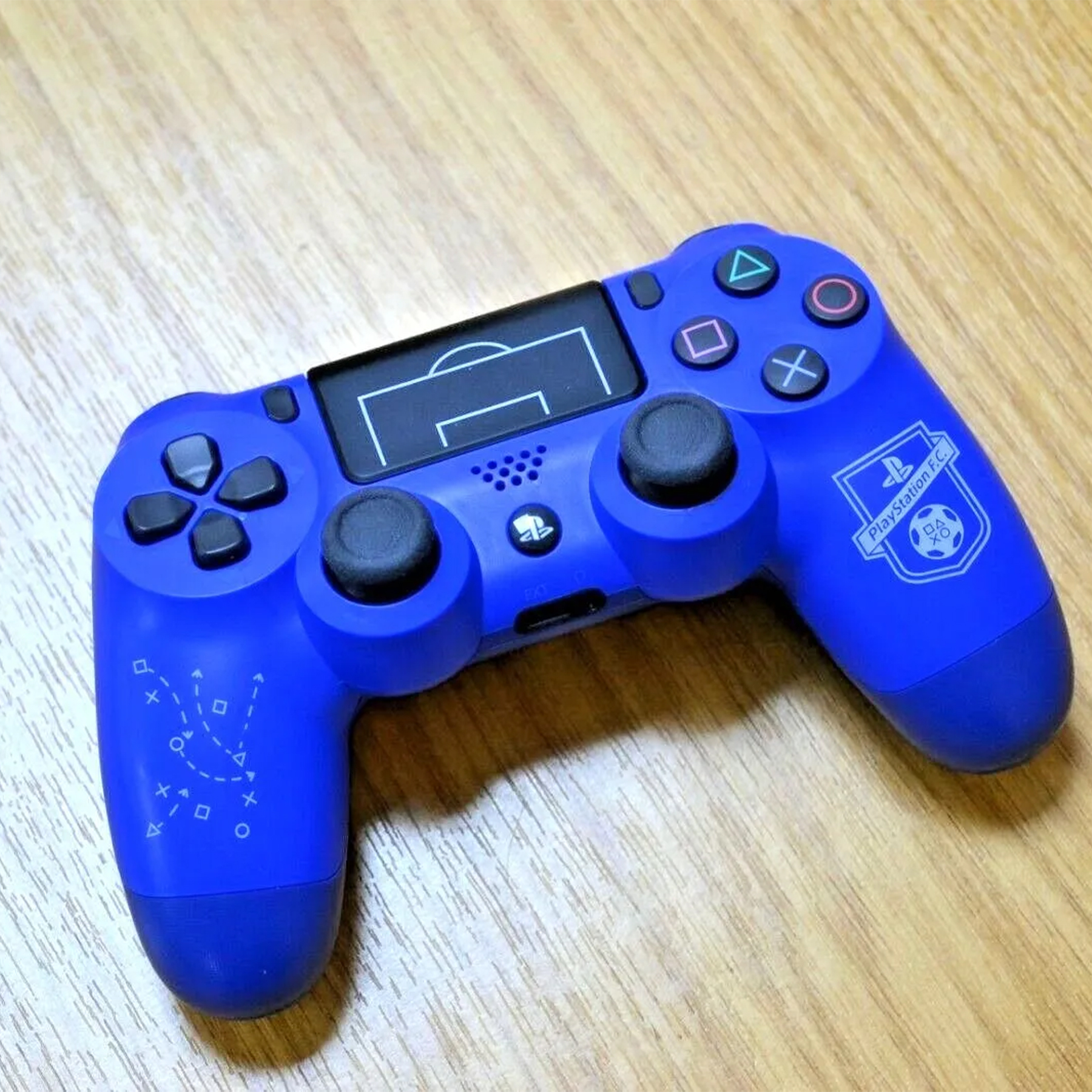 دسته بازی سونی Dual Shock 4 Champions League Limited Edition