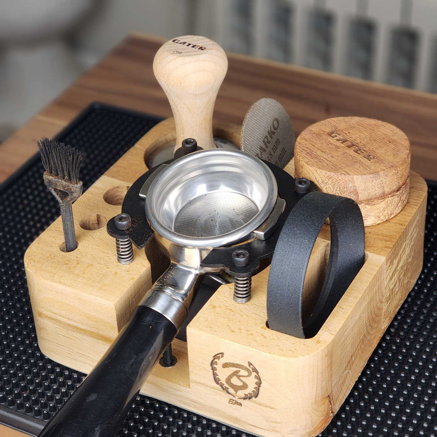 استند پرتافیتلر باریستا اسپیس مدل چوبی کد 51