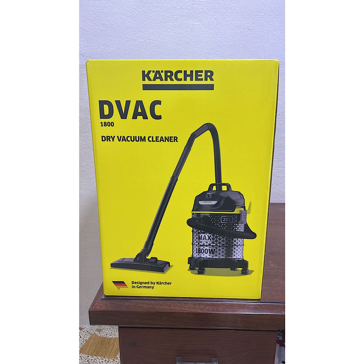 جاروبرقی سطلی 1800 وات کرشر مدل DVAC 1800