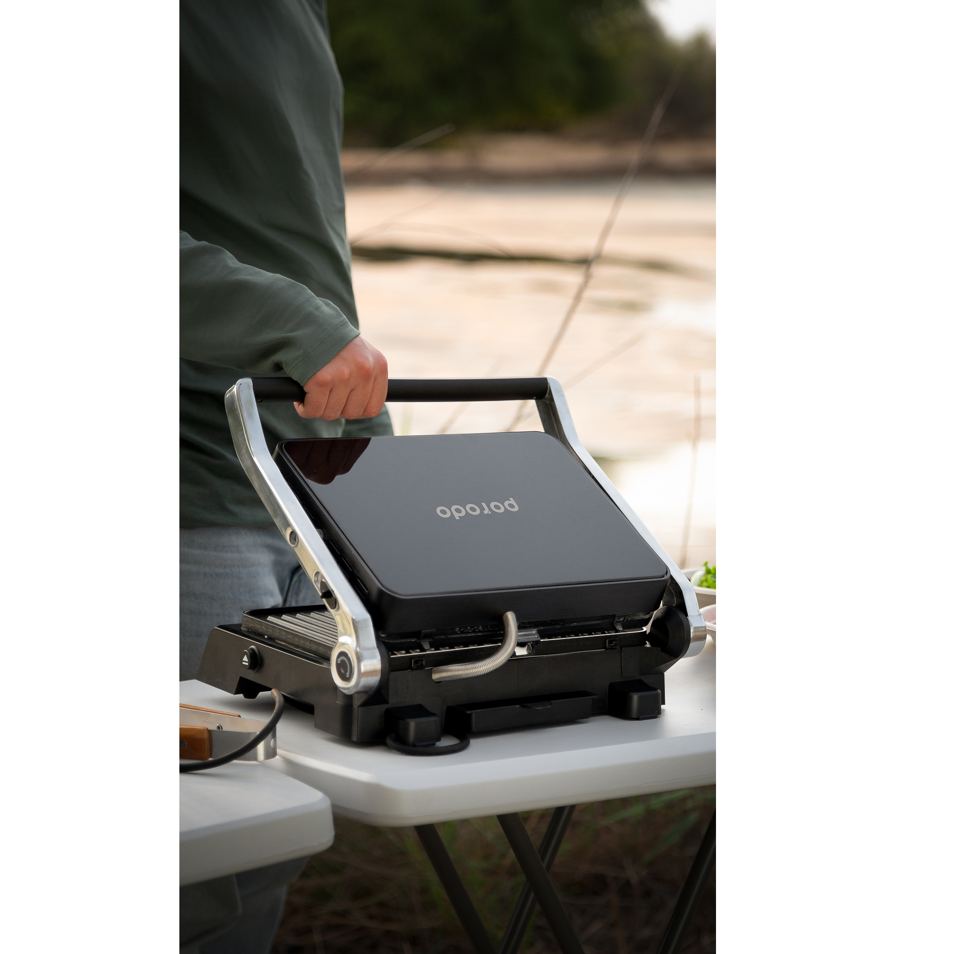 گریل پرودو مدل GDG2000