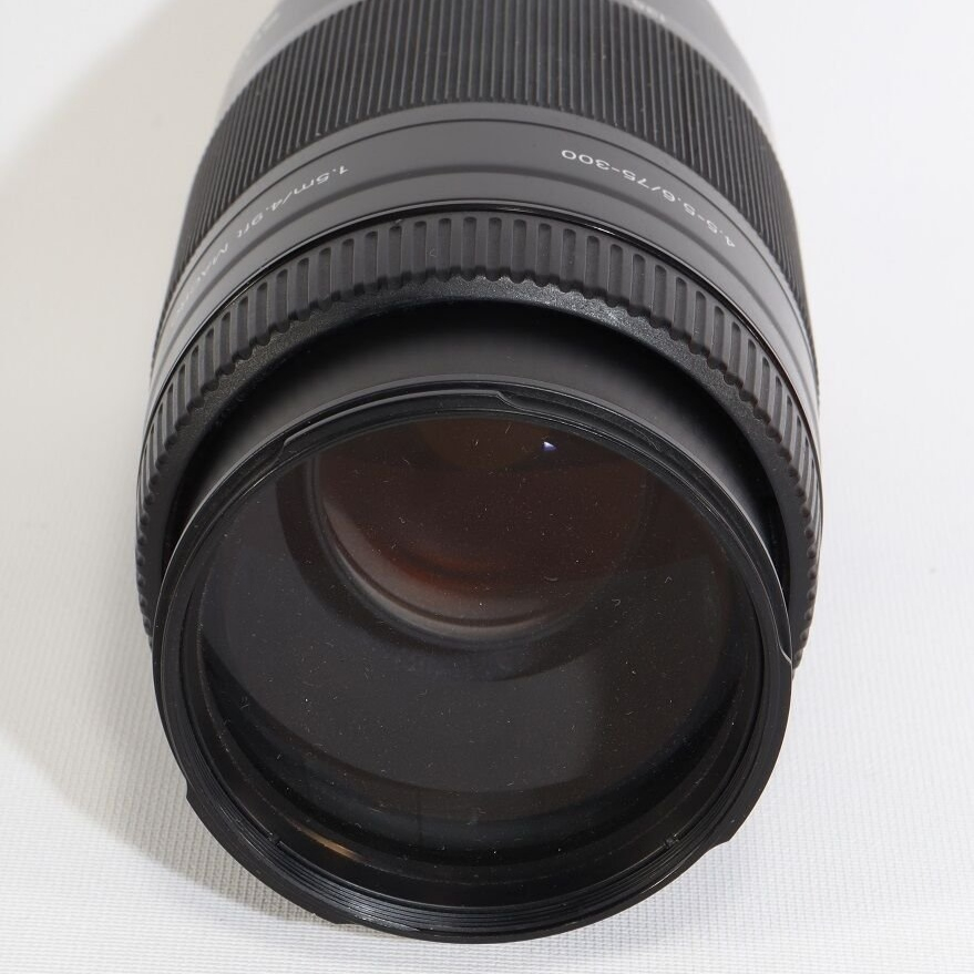 لنز دوربین سونی مدل  sony 75_300mm f4.5-5.6 a mount
