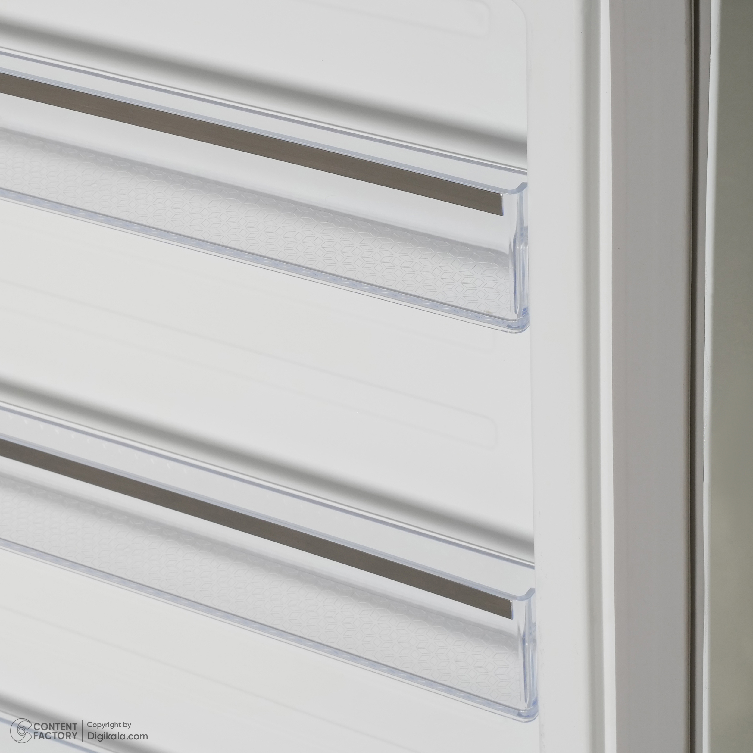 یخچال و فریزر 22 فوت التتو مدل NB8420W DN