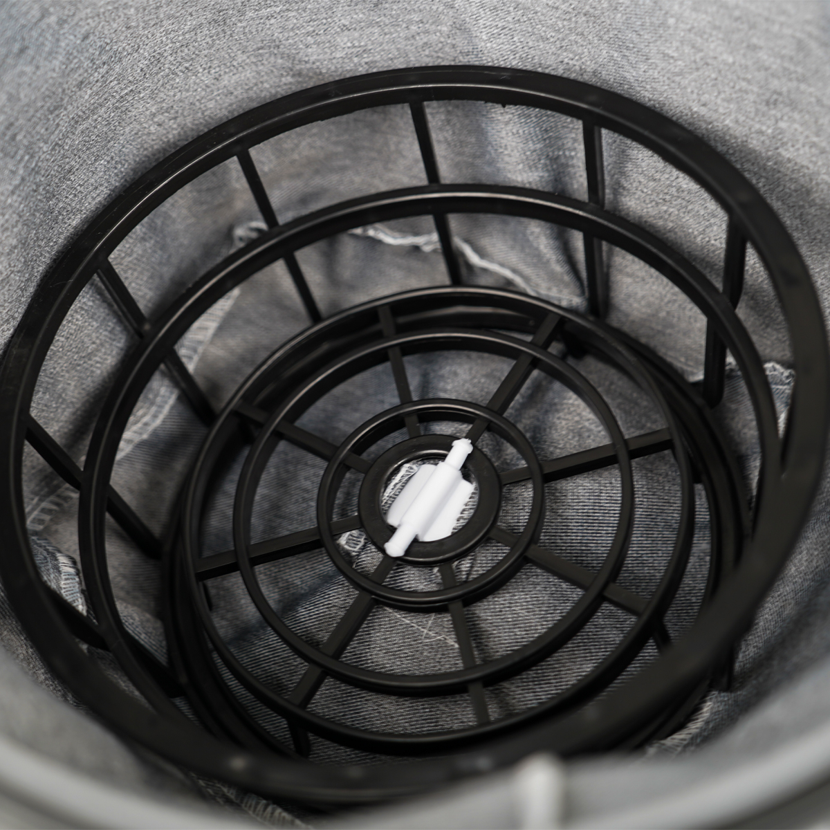 جاروبرقی سطلی لومیر مدل 7800