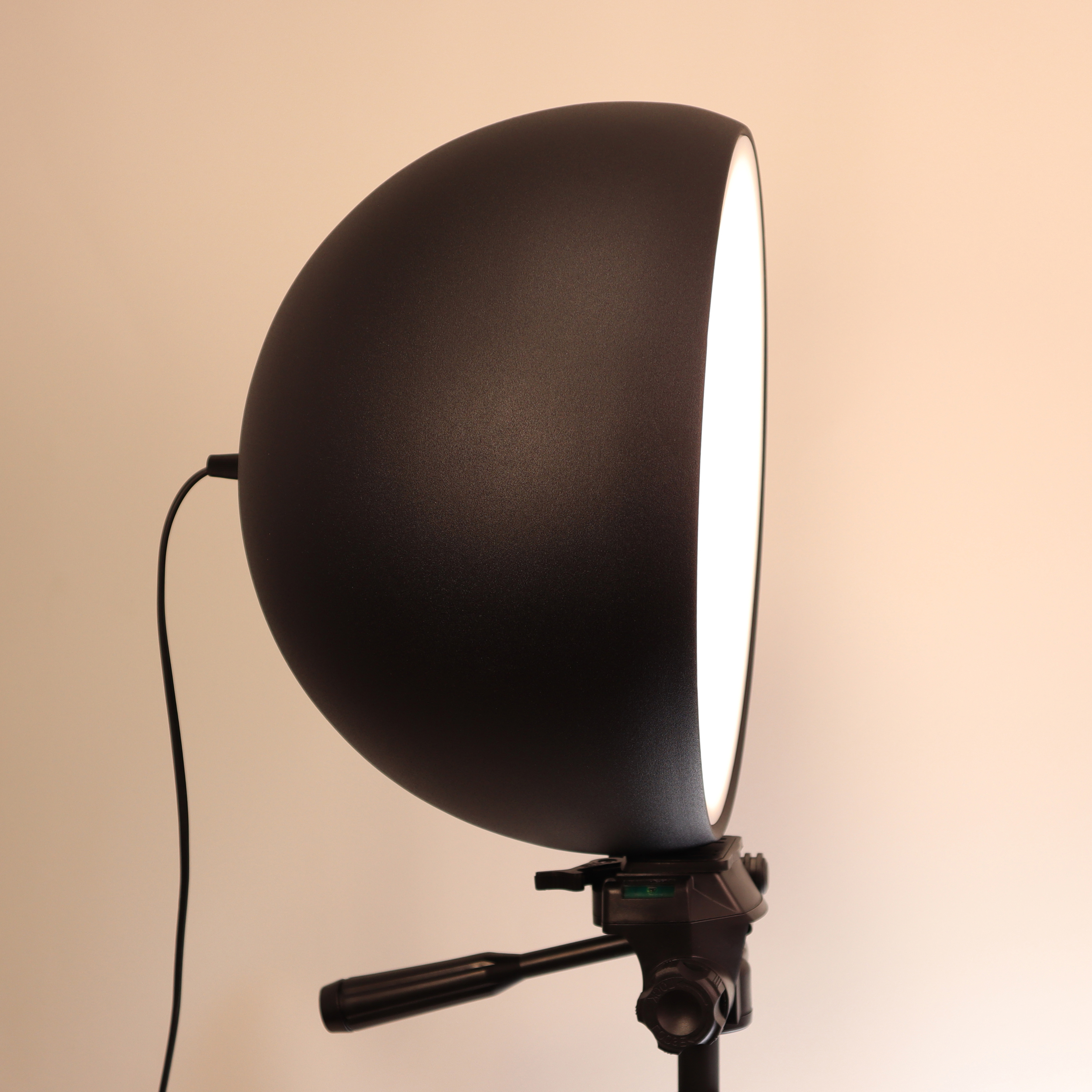 رینگ لایت نکسوس مدل HS200WH-N