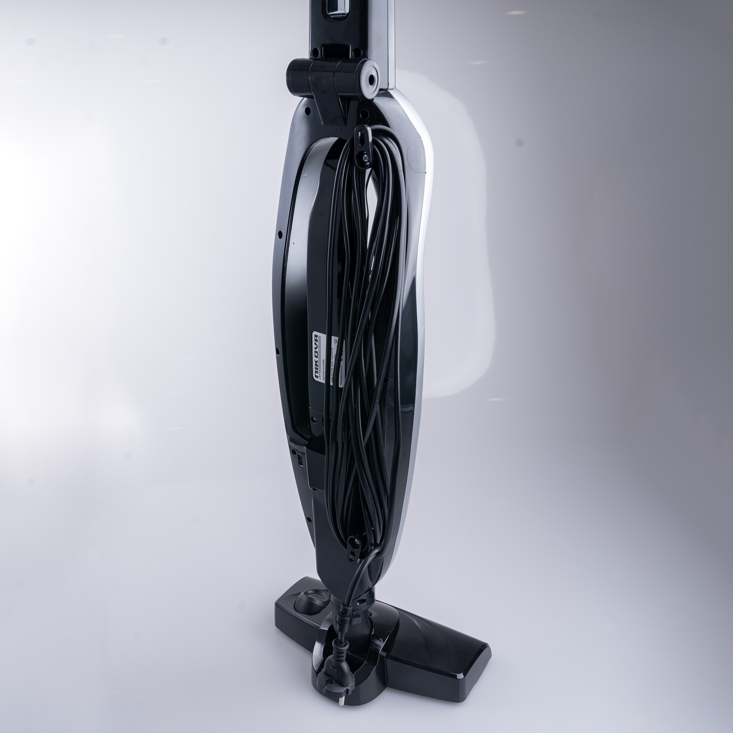 جاروبرقی 1100 وات نیکووا مدل NSVC-12