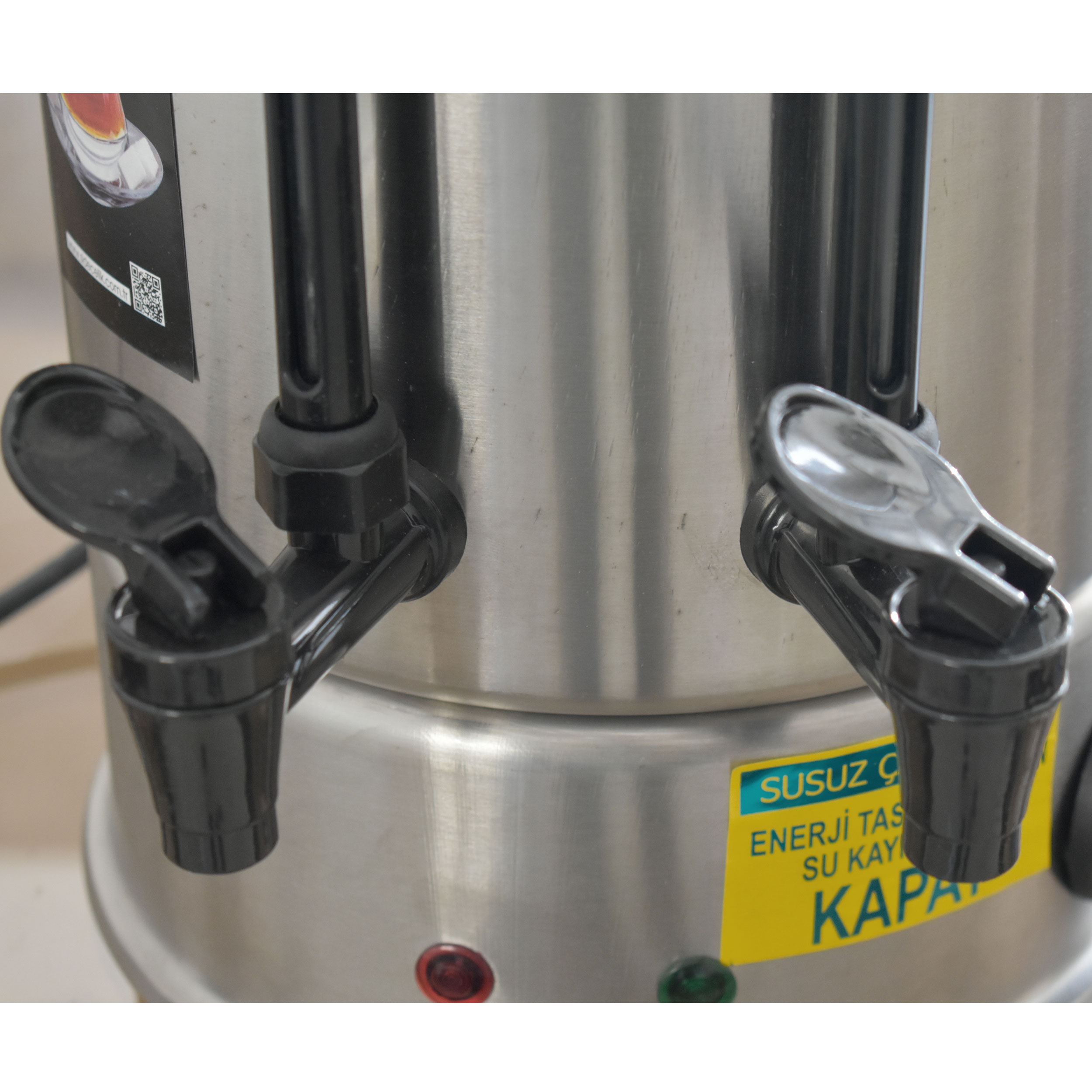 سماور برقی ارمغان مدل T - 9632147 ظرفیت 8 لیتر